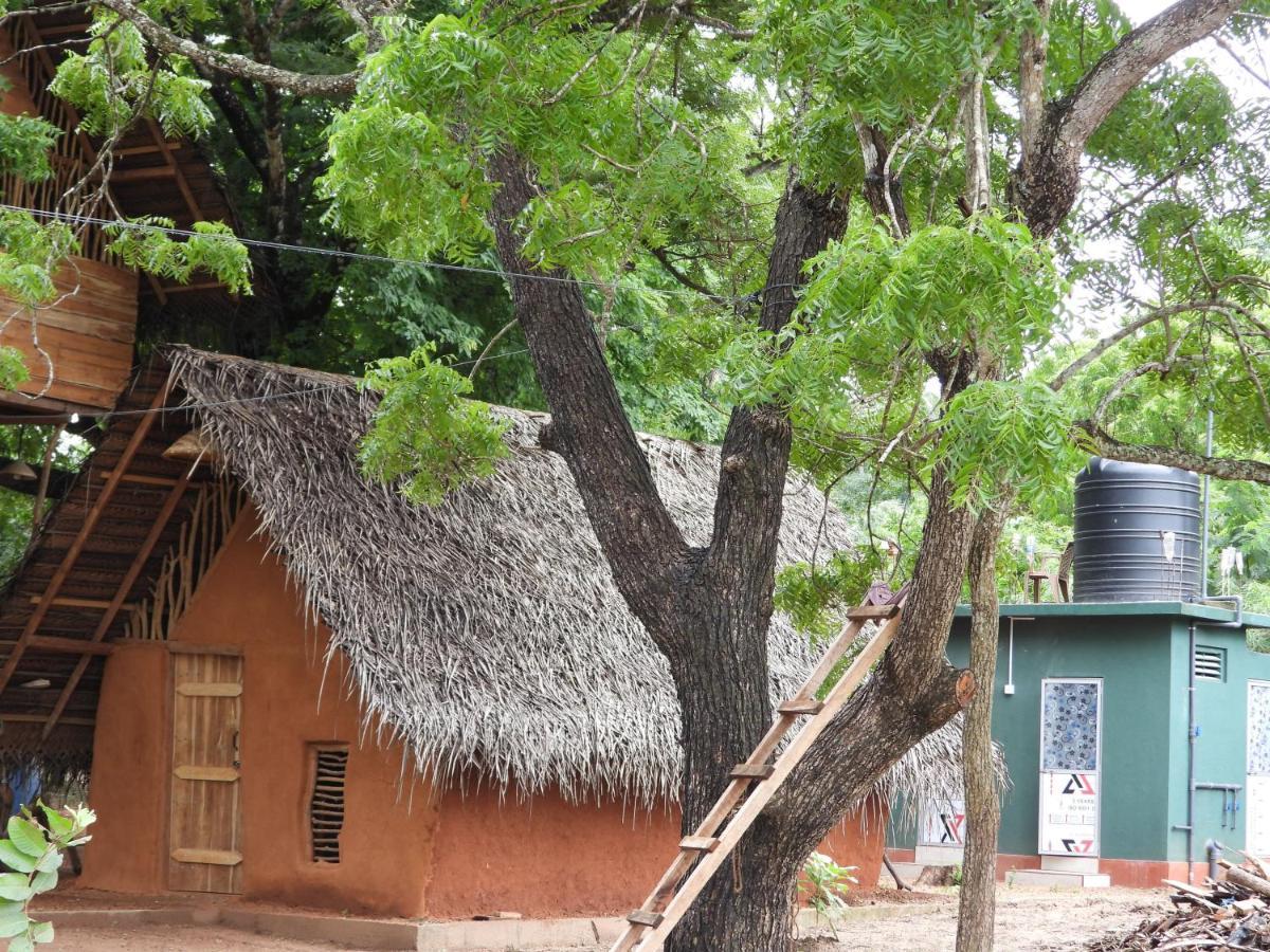 Yala Village Eco Tree House Tissamaharama Exterior photo