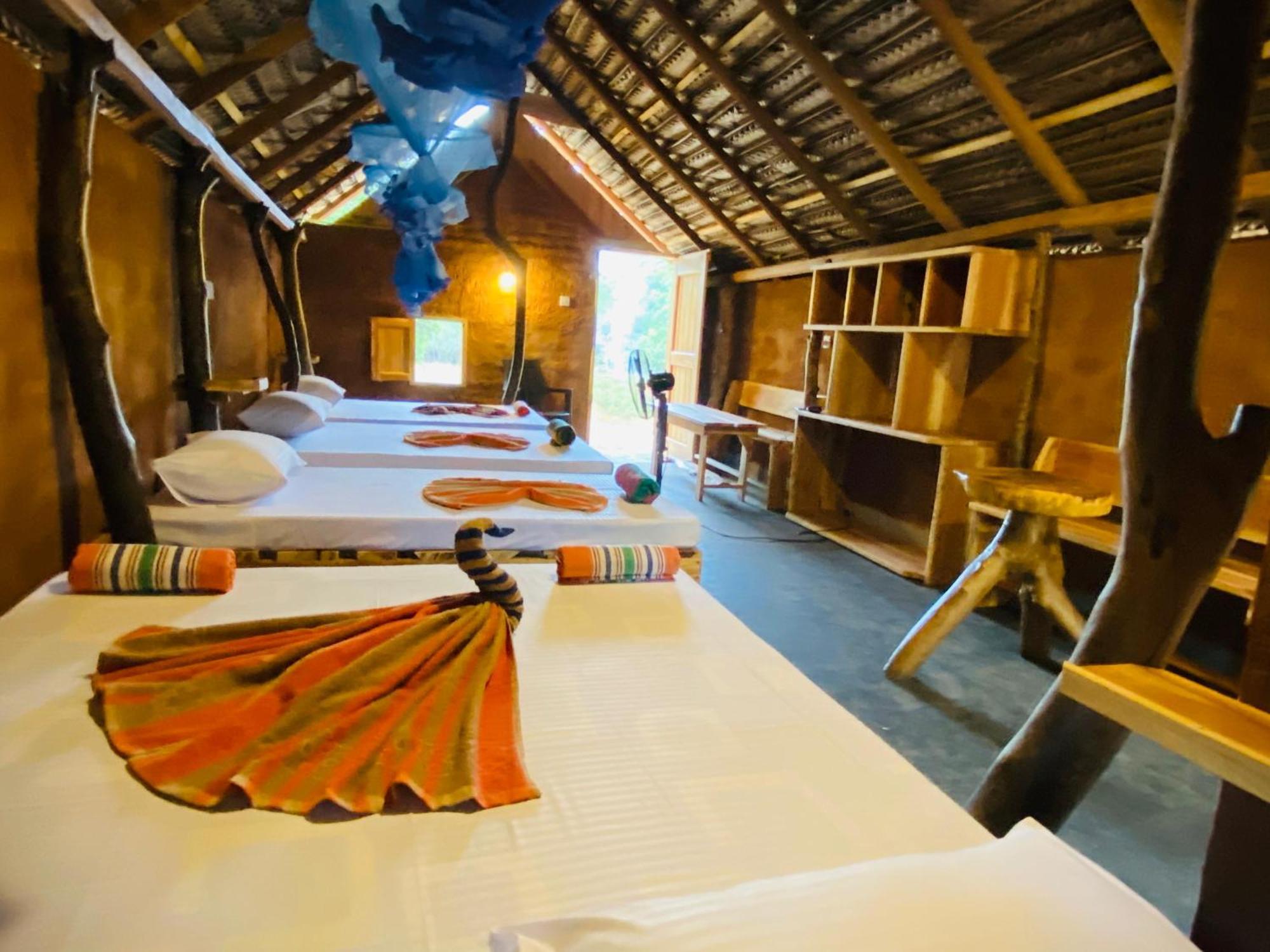 Yala Village Eco Tree House Tissamaharama Exterior photo