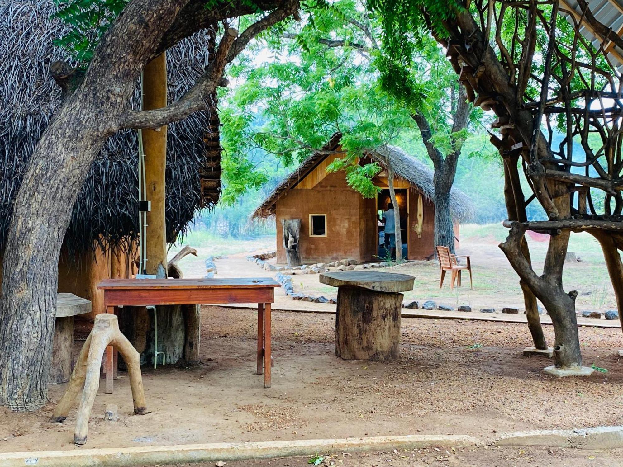 Yala Village Eco Tree House Tissamaharama Exterior photo